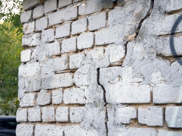 Cracked Brick Wall Repair in Marion